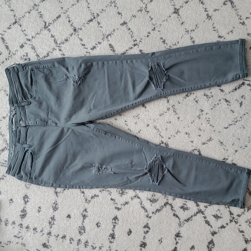 Universal Thread Pants